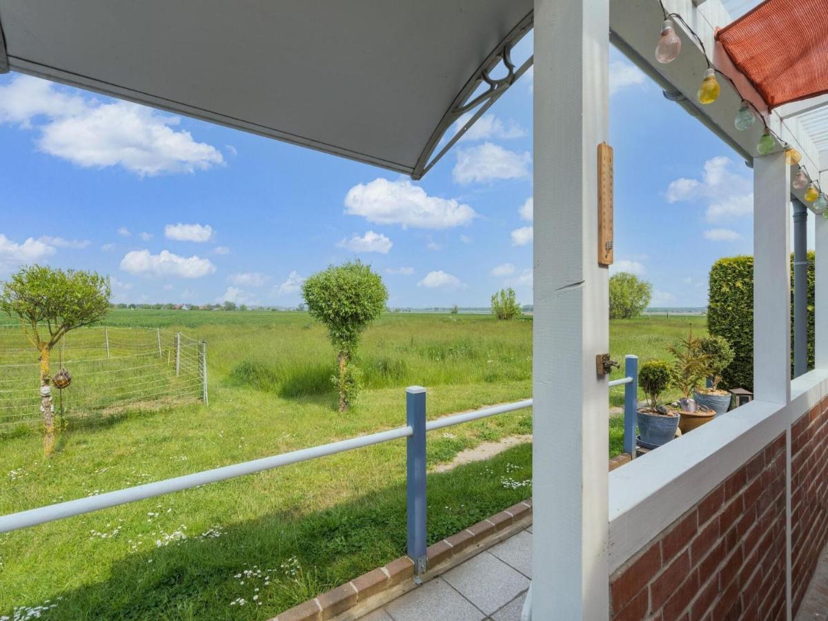 Beautiful Bungalow In Poel Near The Beach Fahrdorf  Esterno foto